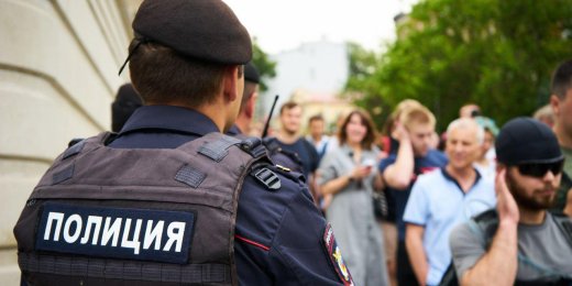 В Подмосковье полиция массово навещает участников марша в поддержку Голунова